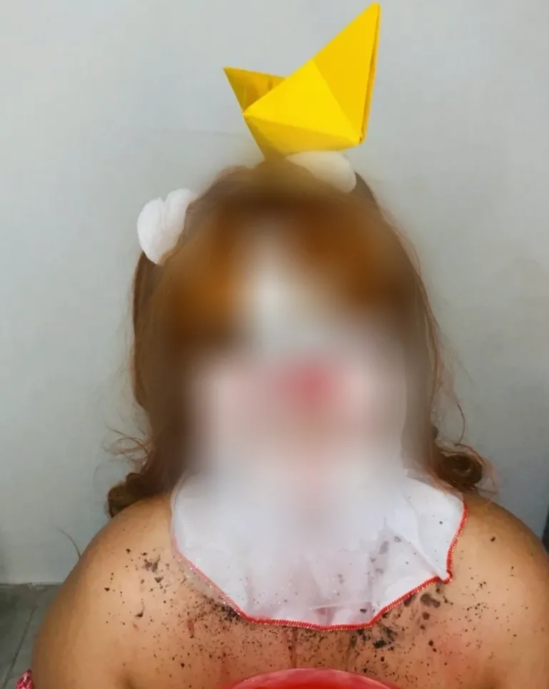 Melina, 31